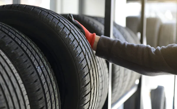 タイヤの選び方を押さえよう！種類・車種別