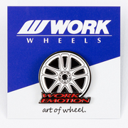 【通販限定/店舗受け取り不可】WORK ピンバッジ WORKホイールと同時購入で送料無料!! サイズ 35mm WORK 